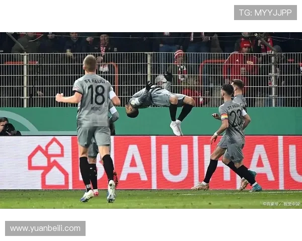 [德甲]战胜圣保利 奥格斯堡迎来首胜.